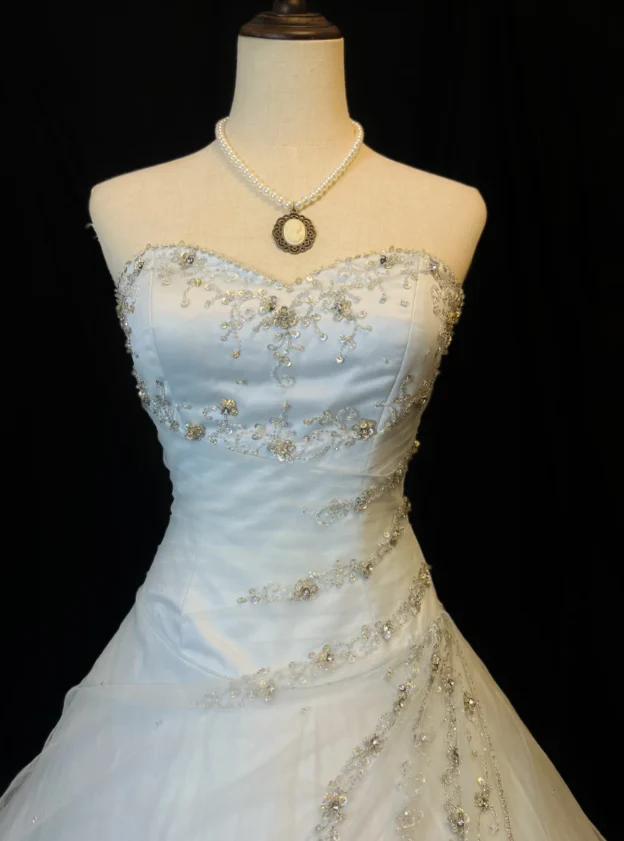 Vintage Ball Gown Tulle Long Wedding Dresses, Beaded White Bridal Gowns, Sleeveless Bridal Dresses DP3986 - Deanwangkt