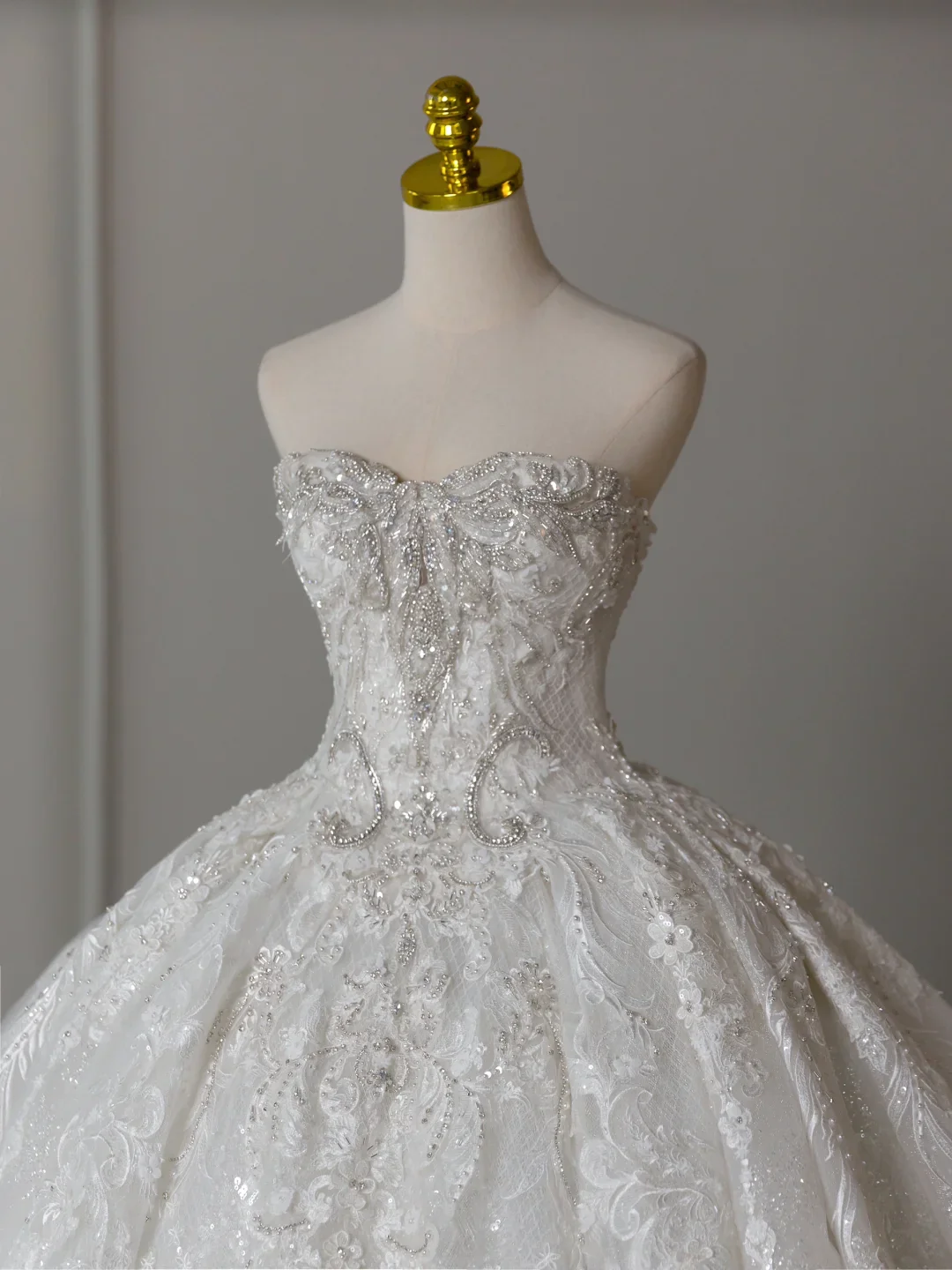 Timeless Bridal Dress Ball Gown Sweetheart Lace White Long Wedding Dress Long Wedding Dresses Modest Wedding Gowns DH2076 - Deanwangkt