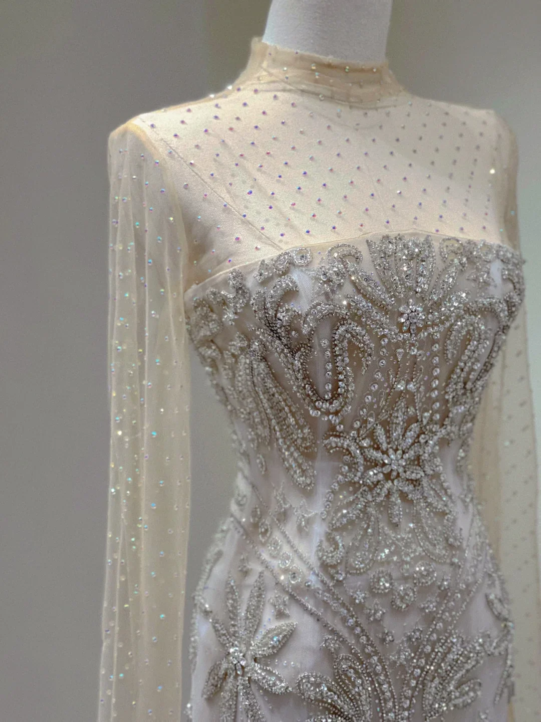 Classy Elegant Mermaid Strapless Long Sleeves Beads Feathers Satin Wedding Dresses Brides Dress DP343 - Deanwangkt