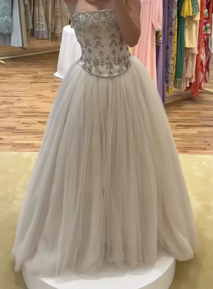 Beautiful Ball Gown Strapless Sleeveless White Tulle Pleated With Pearls Beads Wedding Dress Modest Wedding Dresses Princess Wedding Gowns DH1485 - Deanwangkt