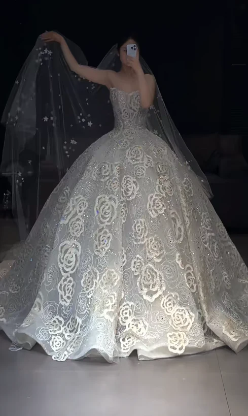 Timeless Sweetheart Neck Ball Gown Tulle Applique Wedding Dress, White Bridal Gowns DP03047 - Deanwangkt