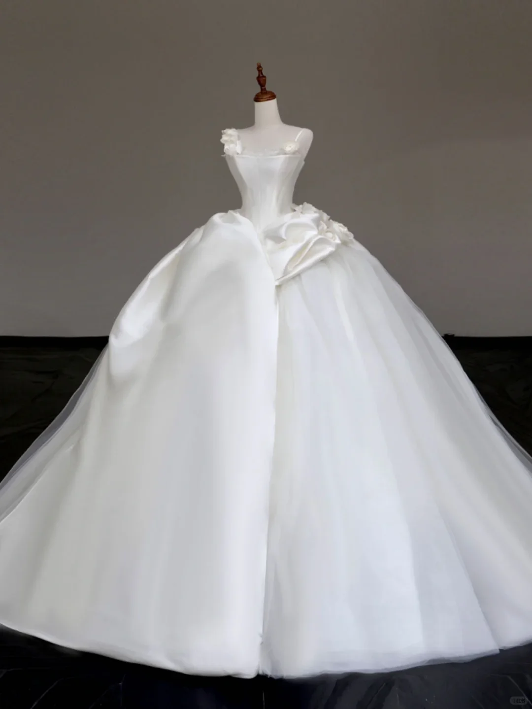 Unique Bridal Gown Ball Gown Straps White Satin Wedding Dresses Bridal Gowns DP638 - Deanwangkt