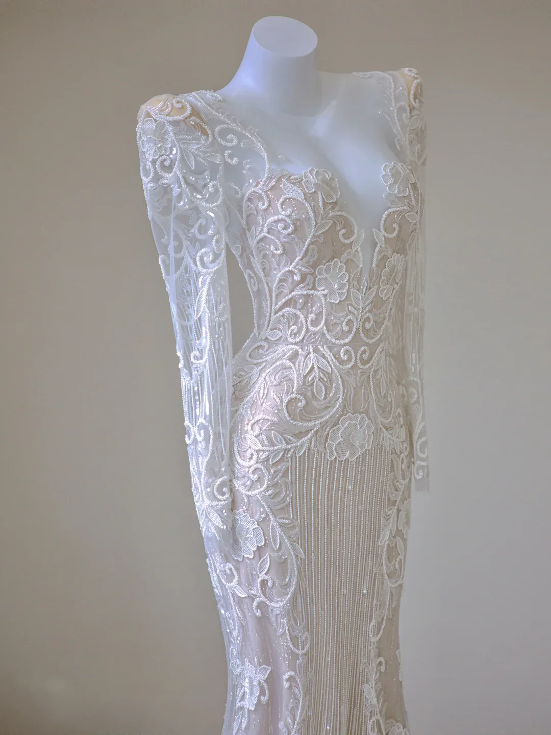 Unique Mermaid V Neckline White Lace Long Sleeves Wedding Dresses Brides Dress P0023 - Deanwangkt