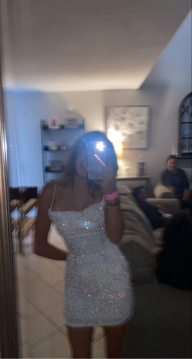 Pretty Sheath Spaghetti Straps White Sequin Formal Homecoming Dresses Short 21st Birthday Outfits Graduation Dress Mini Cocktail Dresses DH2282 - Deanwangkt