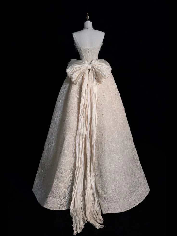 Unique Wedding Dress Ball Gown Strapless Neck Lace Long Wedding Dresses Bridal Gowns Elegant Brides Gown DH741 - Deanwangkt