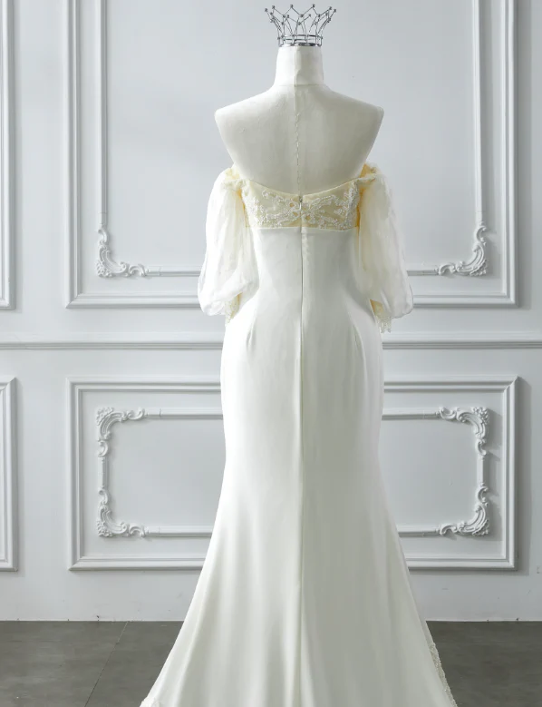 Romantic Wedding Gown Bridal Dress A Line Square Neck Satin Wedding Dress Ivory Wedding Dresses Modest Wedding Gowns DH2038 - Deanwangkt