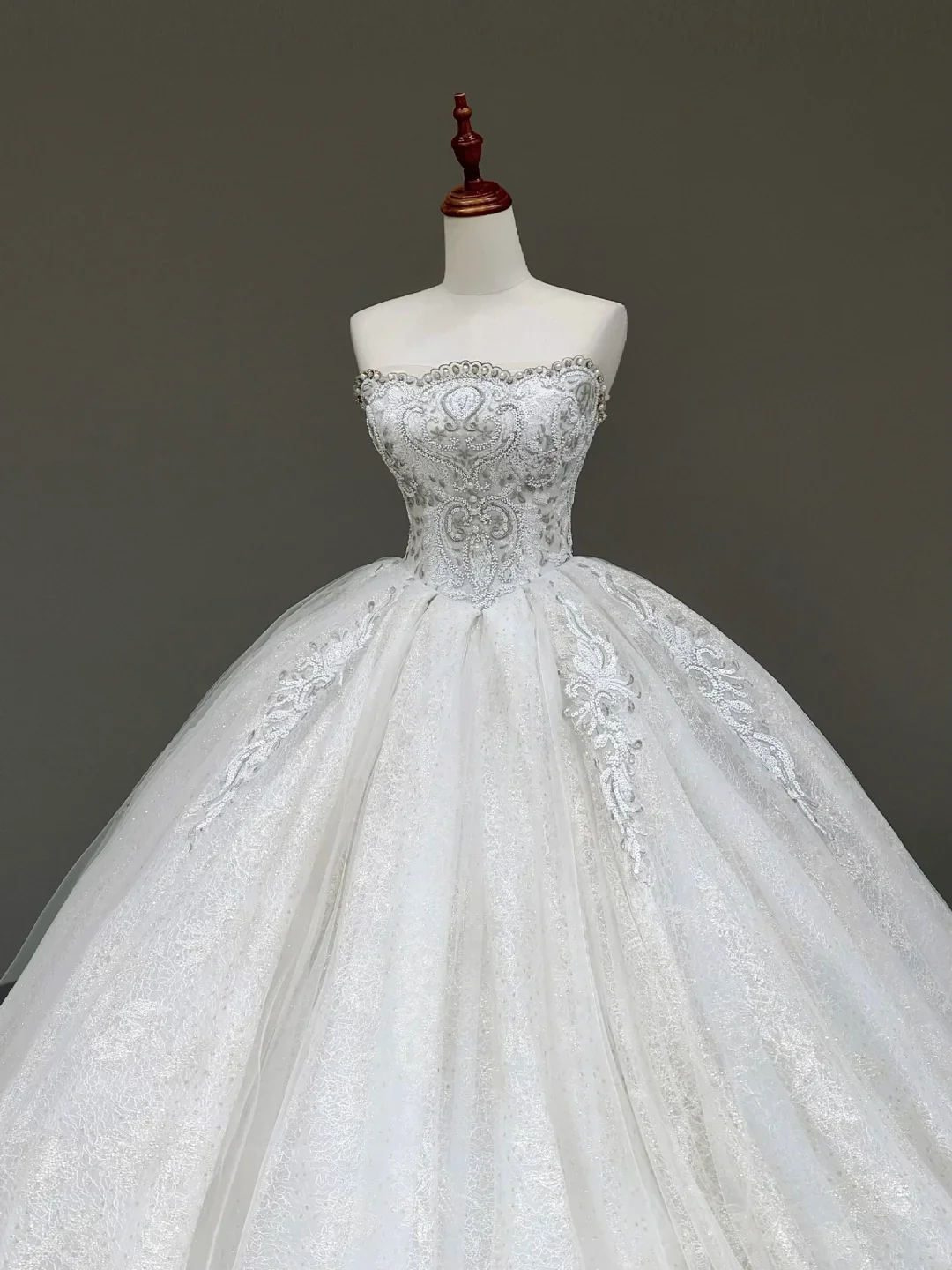 Princess Bridal Gown Ball Gown Strapless Sequin White Beads Wedding Dresses Bridal Gowns DP825 - Deanwangkt