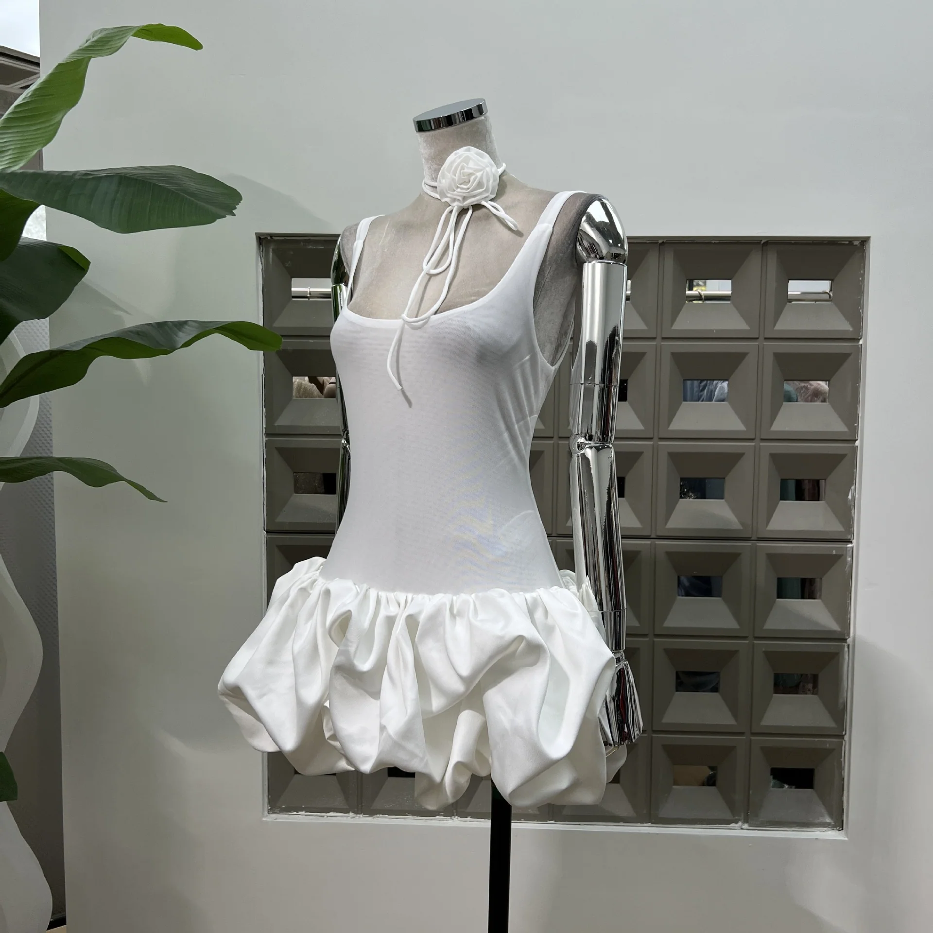 Modest Sheath Square Neck Tight Short White Formal Homecoming Dress Short 18th Birthday Outfits Graduation Dress Cocktail Dresses DH2468 - Deanwangkt