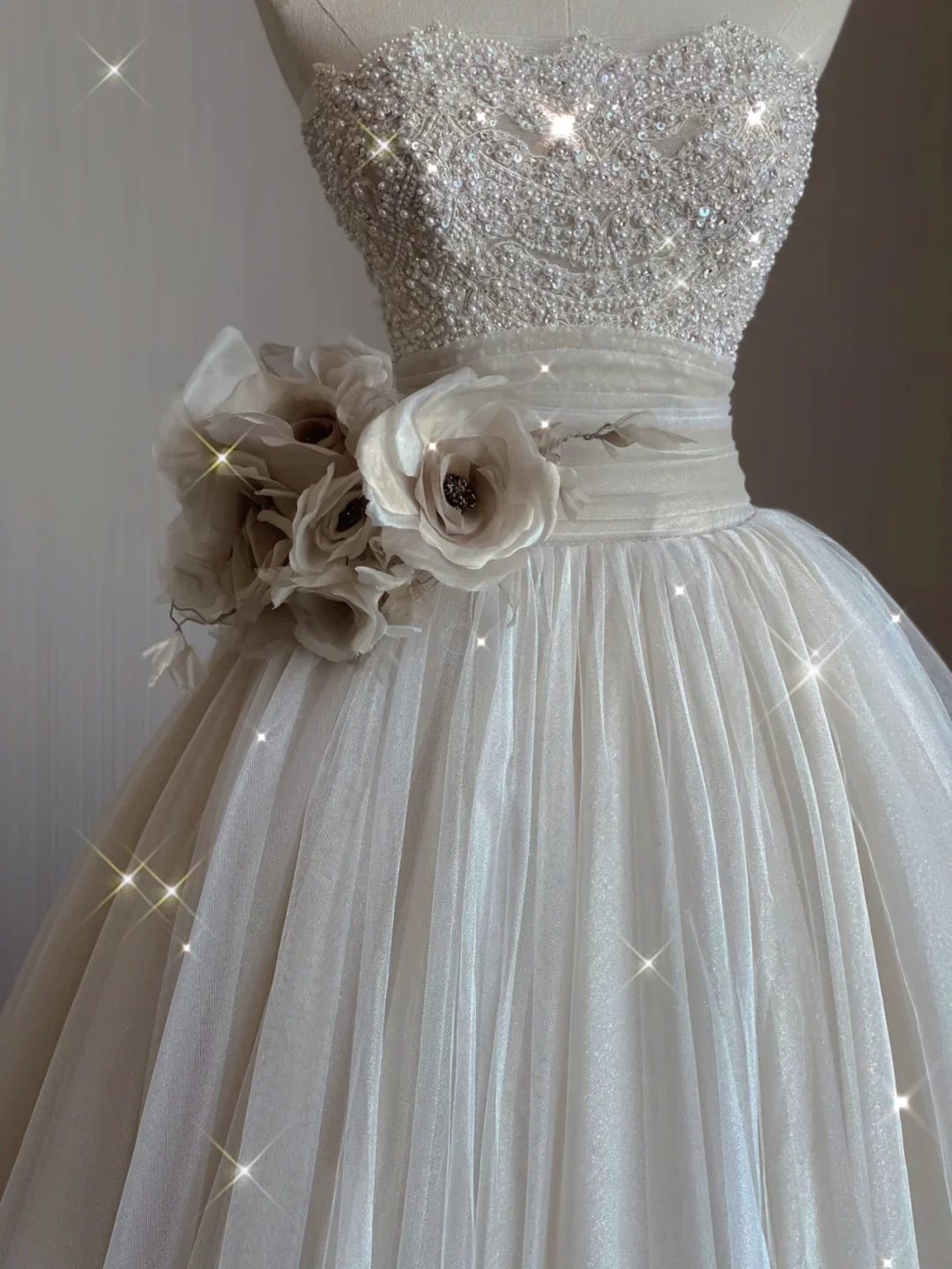 Pretty Ball Gown Strapless Champagne Tulle Long Prom Dresses Evening Dresses DP364 - Deanwangkt