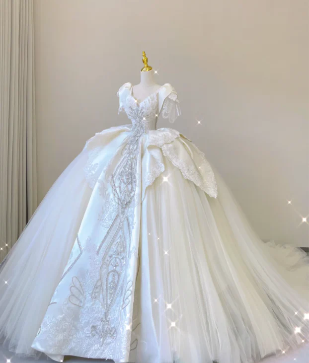 Elegant Ball Gown Sweetheart Lace Satin Wedding Dresses White Brides Dress P0018 - Deanwangkt