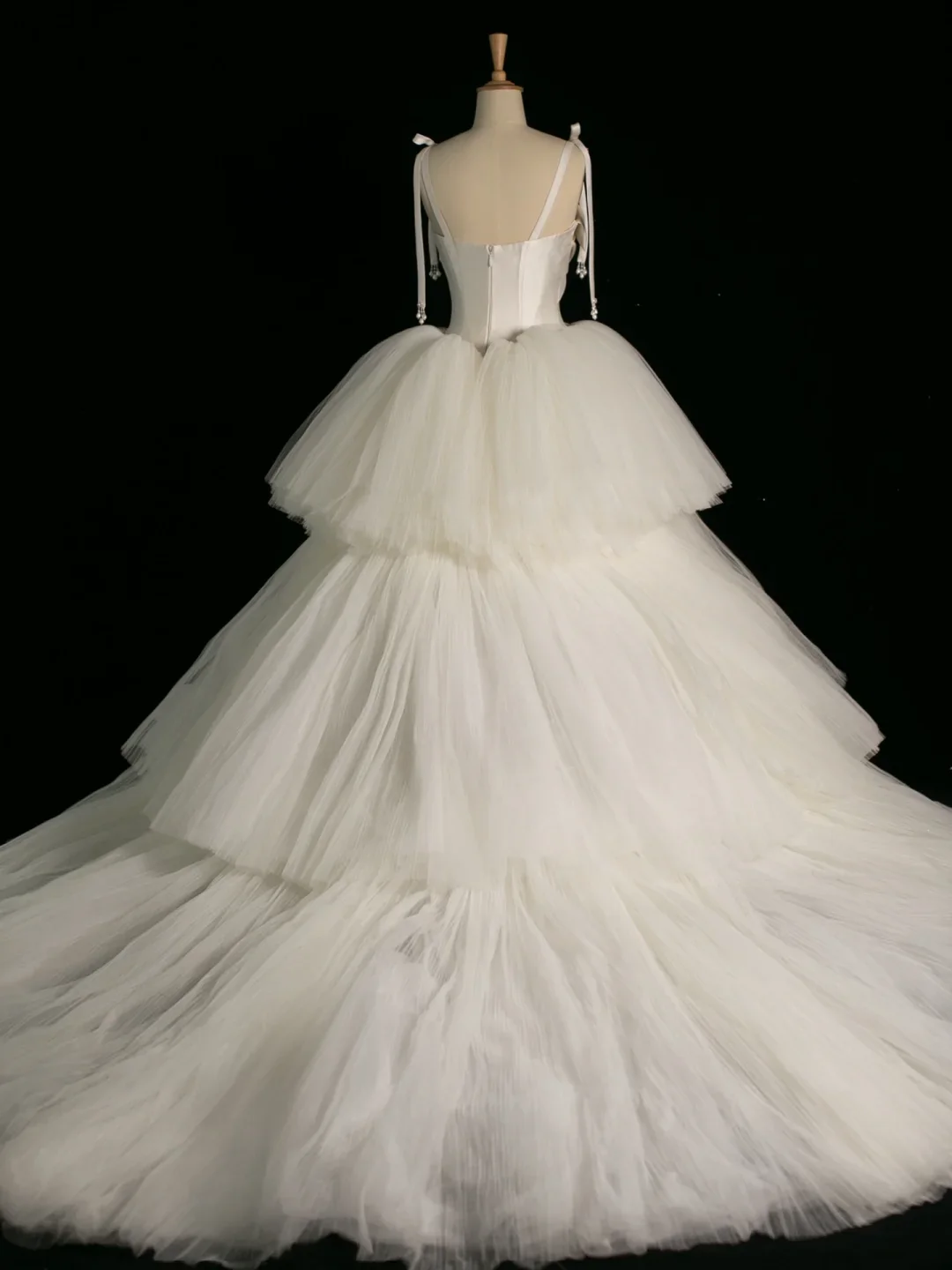 Elegant Wedding Dress Ball Gown Spaghetti Straps Tulle Sleeveless White Summer Long Wedding Dresses Bride Dress Bridal Gowns DH382 - Deanwangkt