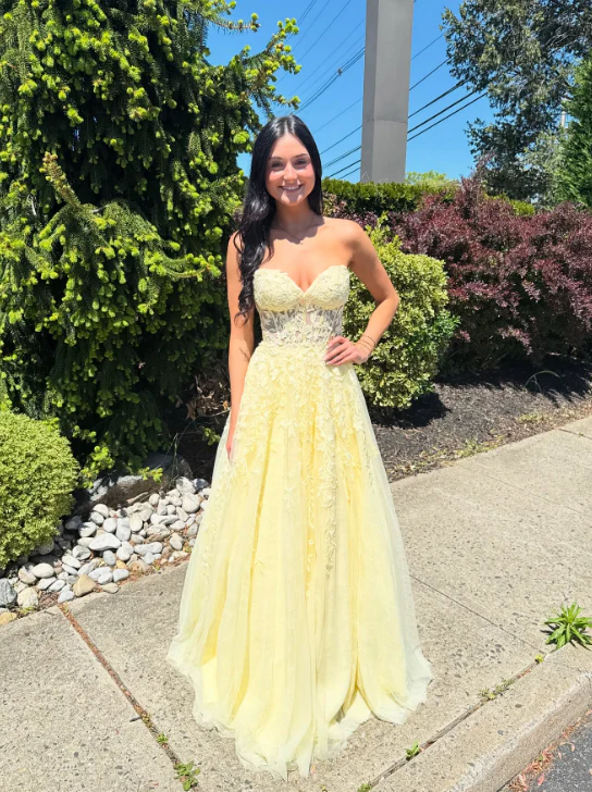 Chic Sweetheart A-line Yellow Long Prom Dresses Sleeveless Tulle Applique Yellow Birthday Dresses DP3857 - Deanwangkt