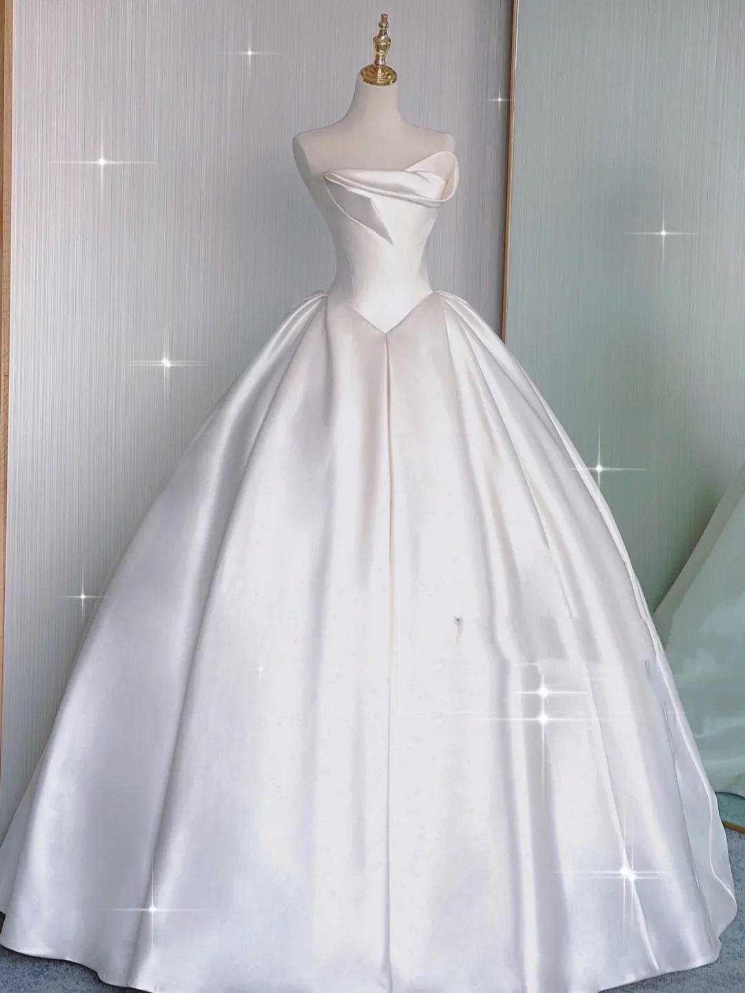 Classy Elegant Ball Gown Strapless White Long Satin Wedding Dresses Brides Dress DP342 - Deanwangkt