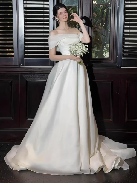 Elegant Off Shoulder A-Line Tulle Long Wedding Dress Simple Bridal Gowns DH2685 - Deanwangkt