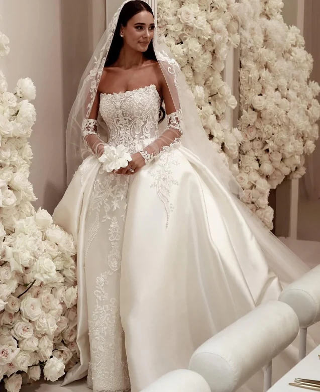 Beautiful Ball Gown Sweetheart Sleeveless White Satin Pleated White Pearls Beads Wedding Dress Modest Wedding Dresses Princess Wedding Gowns DH1483 - Deanwangkt
