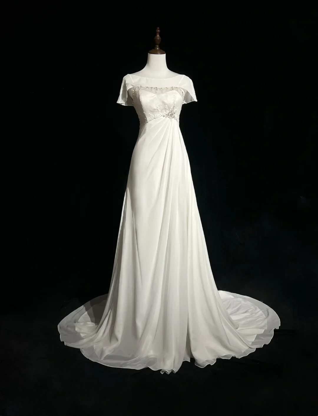 Vintage Bridal Dress A Line Scoop Short Sleeves White Silver Beads Long Wedding Dress Retro Wedding Dresses Modest Wedding Gowns DH2659 - Deanwangkt