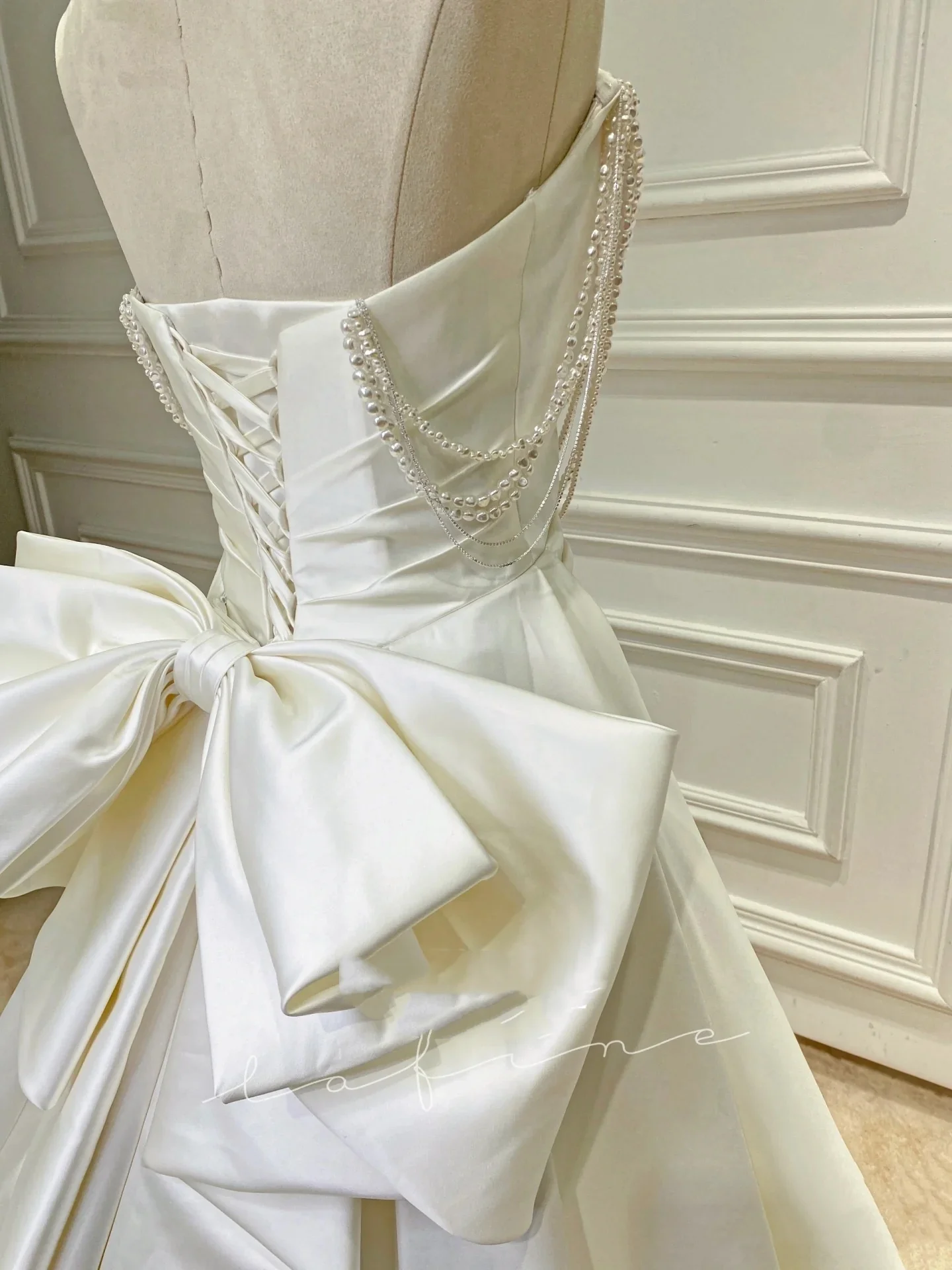 Classic Bridal Gown Sheath Sweetheart Satin Long White Wedding Dresses Elegant Bridal Gowns DH749 - Deanwangkt