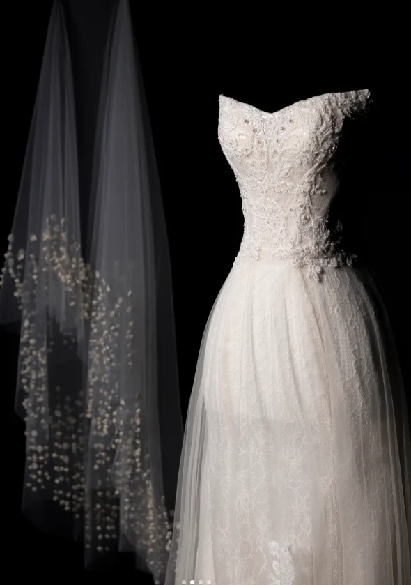 Simple Strapless A-line Wedding Dresses Beaded Applique White Tulle Bridal Gowns Sleeveless Bridal Dresses DP3285 - Deanwangkt