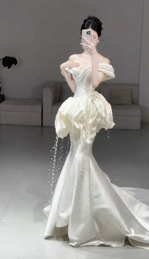 Elegant Off-the-shoulder Mermaid Long Wedding Dresses Satin White Bridal Gowns Sleeveless Bridal Dresses DP3812 - Deanwangkt