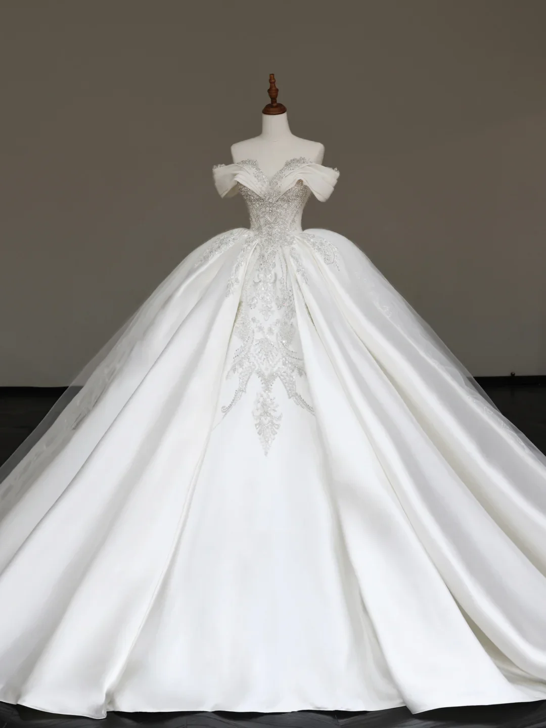 Classy Elegant Ball Gown Off The Shoulder Sequin White Short Sleeves Wedding Dress Brides Dress DP681 - Deanwangkt