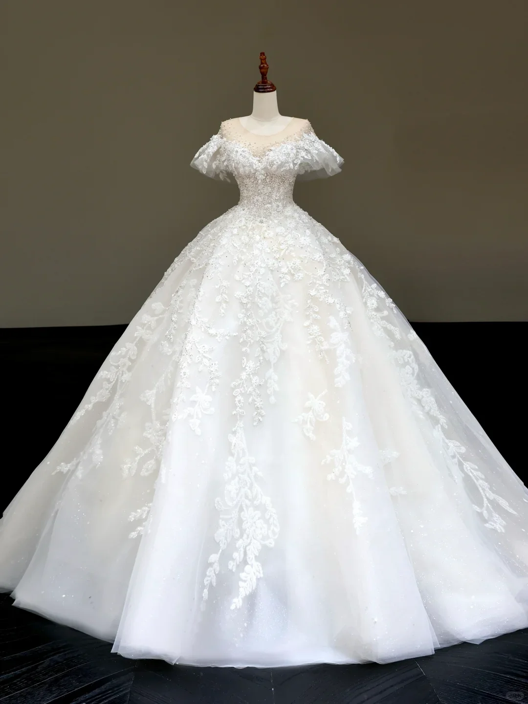Princess Bridal Gown Ball Gown Scoop Satin White Beads Wedding Dresses With Sleeves Bridal Gowns DP823 - Deanwangkt