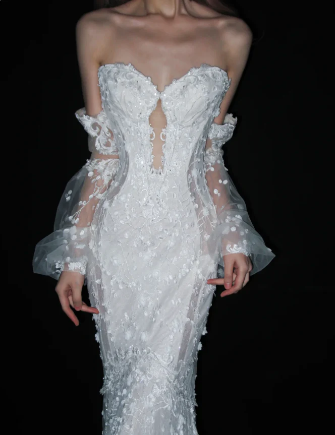 Modest V-neck Mermaid Long Wedding Dress Lace Appliqué White Bridal Dresses Sleeveless Bridal Gowns DP04037 - Deanwangkt