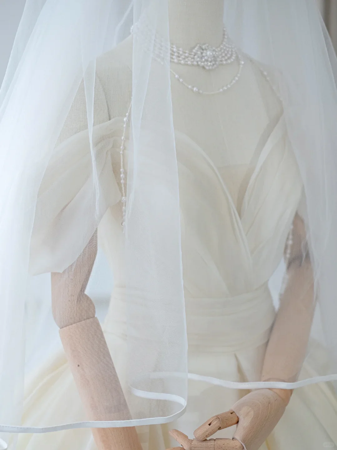 Timeless Bridal Gown Ball Gown Off The Shoulder Satin Long White Wedding Dresses Elegant Bridal Gowns DH879 - Deanwangkt