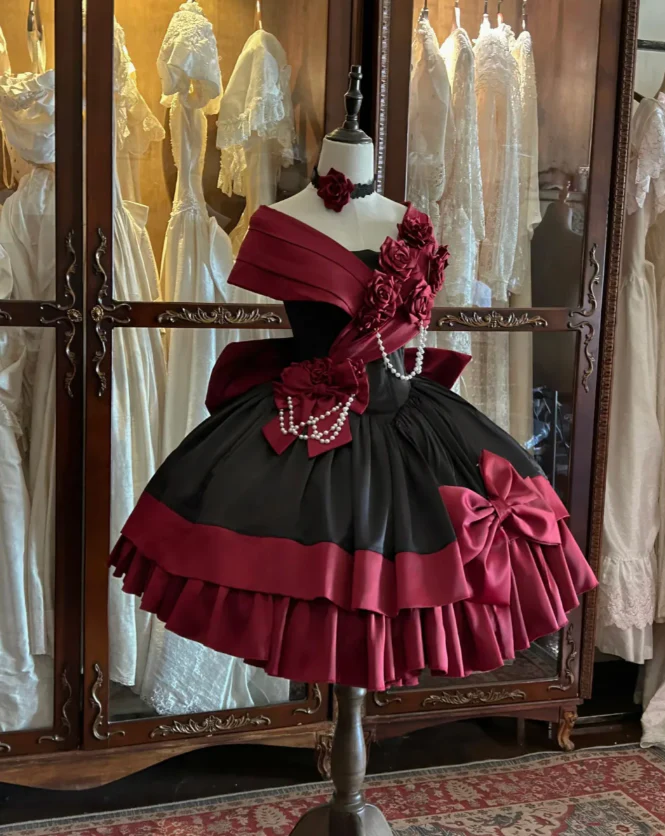 Cute V-neck Short Ball Gown Short Sleeves Satin Black/Red Birthday Dresses Sweet Black/Red Lolita Dresses DP3852 - Deanwangkt