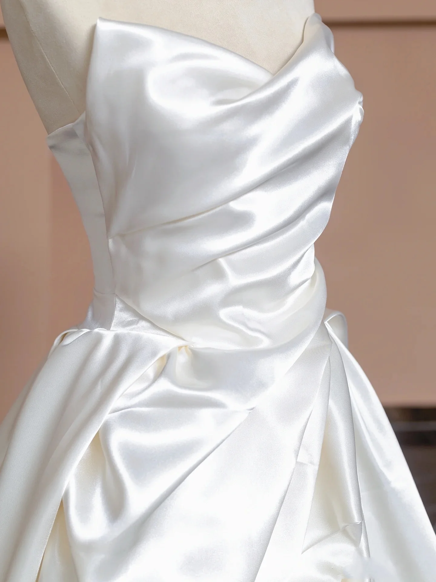 Unique Wedding Dresses Ball Gown Sweetheart Neck Satin White Long Wedding Dresses Simple Bride Dress Bridal Gowns DH1482 - Deanwangkt