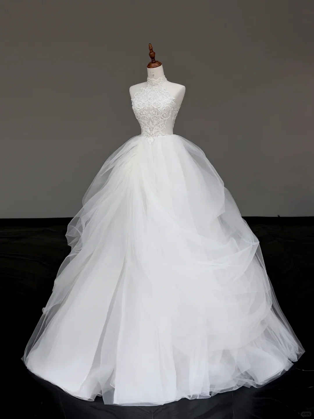 Unique Bridal Gown Ball Gown High Neckline Sleeveless Tulle White Wedding Dresses Bridal Gowns DP693 - Deanwangkt