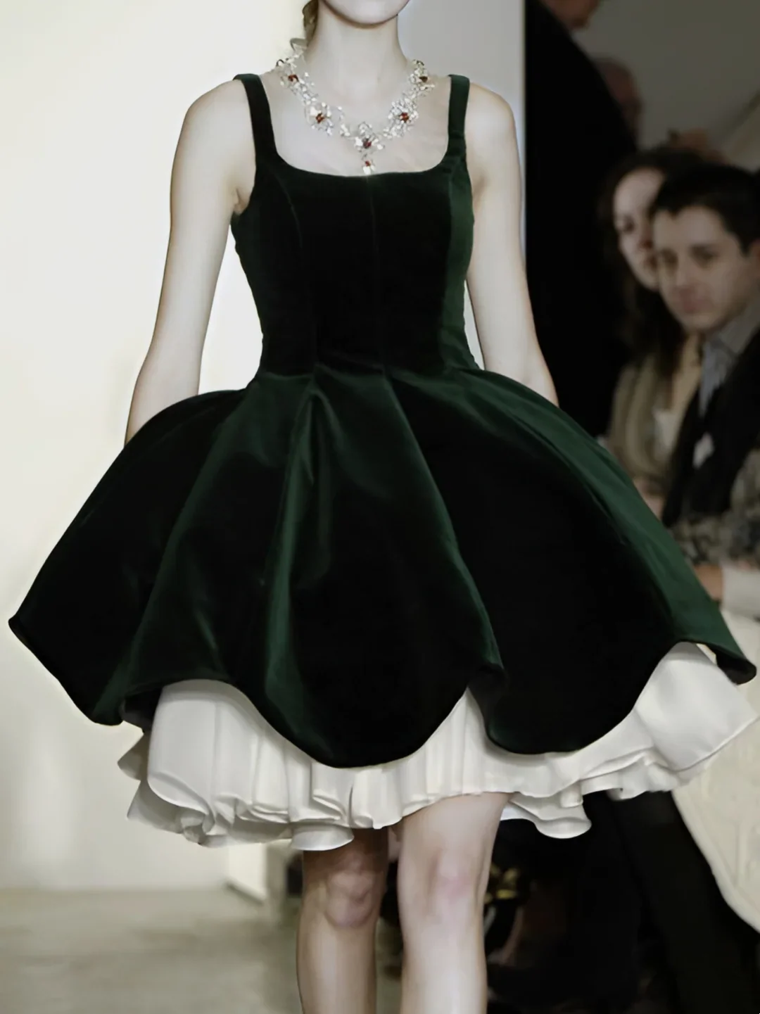 Cute Ball Gown Square Dark Green Velvet Short Mini Formal 8th Grade Homecoming Dresses Middle School Cocktail Dress Hoco Outfits DH2559 - Deanwangkt