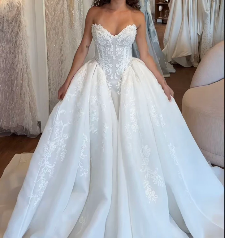 Princess Bridal Dress Ball Gown Sweetheart Sleeveless Satin White Lace Wedding Dresses Pretty Bridal Gowns DH936 - Deanwangkt