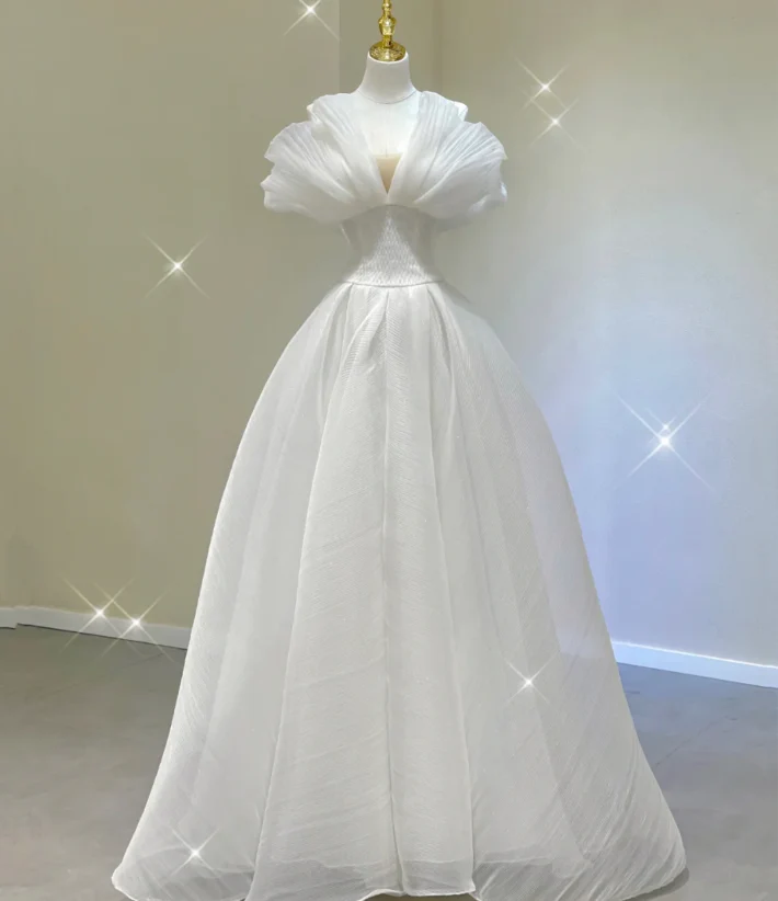 Timeless Ball Gown Strapless Long Tulle White Sweep Train Wedding Dresses Brides Dress DP412 - Deanwangkt