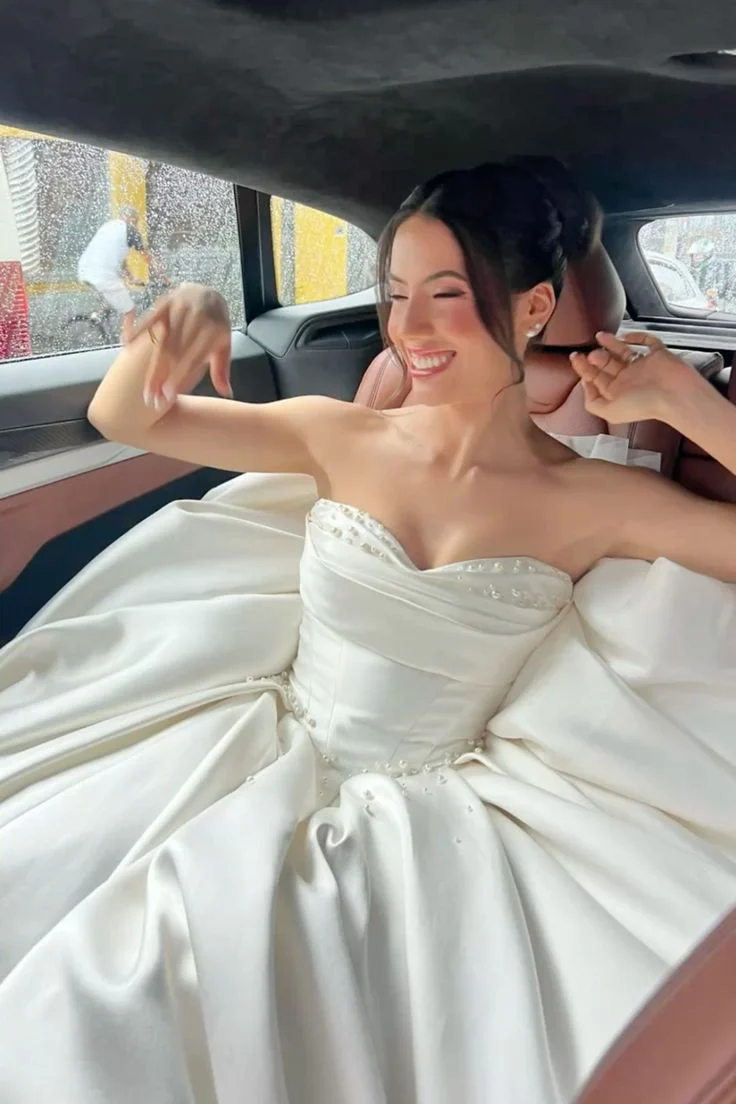 Princess Bridal Dress Ball Gown Sweetheart Sleeveless Satin White Wedding Dresses Pretty Bridal Gowns DH947 - Deanwangkt