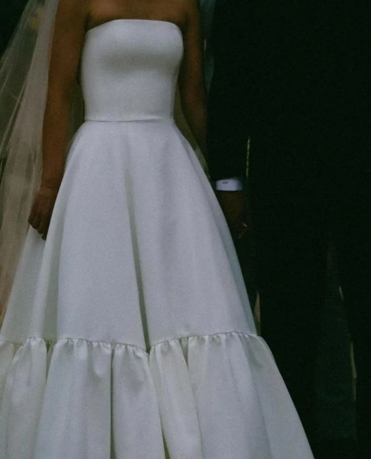 Dreamy Wedding Dress Ball Gown Strapless Satin White Wedding Dresses Bridal Gowns DH731 - Deanwangkt