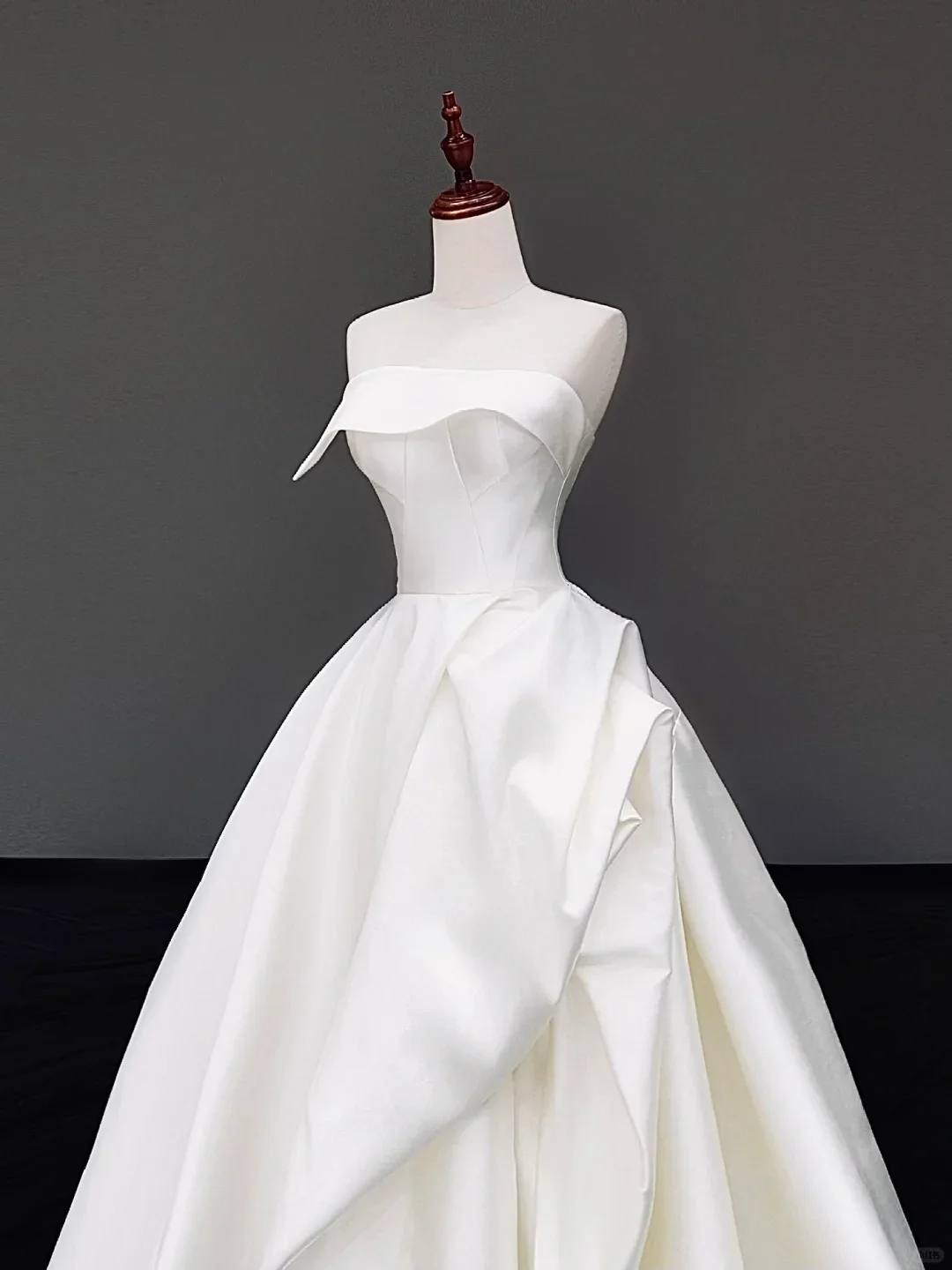 Timeless Bridal Gown Ball Gown Strapless White Satin Wedding Dresses Bridal Gowns DP831 - Deanwangkt
