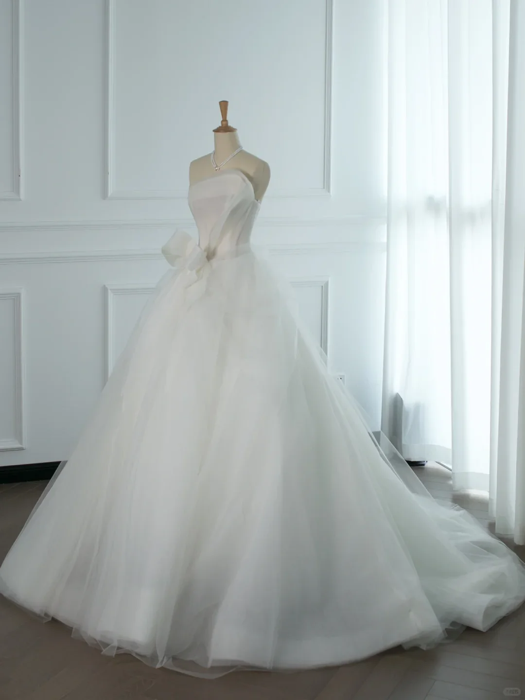 Pretty Wedding Dress Ball Gown Strapless White Sleeveless Tulle Long Vintage Wedding Dresses Bridal Gowns Brides Gown DH377 - Deanwangkt