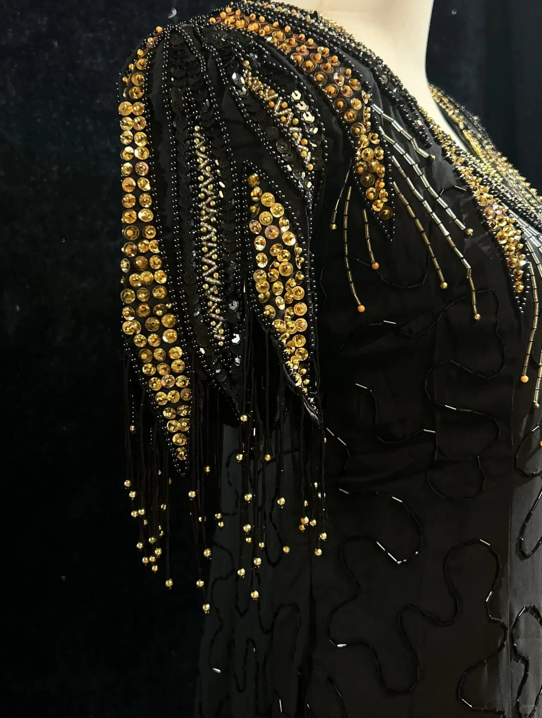 Glamour Black Sheath V-neck Mother of the Bride Dress Chiffon Beaded Short Evening Gown DP2876 - Deanwangkt