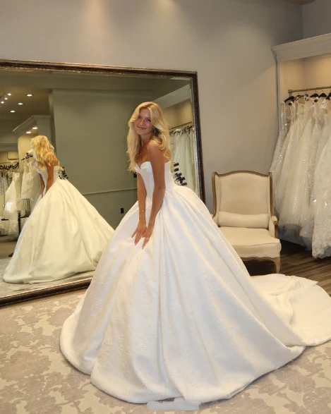 Retro Ball Gown Sweetheart Sleeveless White Satin Wedding Dress Modest Wedding Dresses Princess Wedding Gowns DH1476 - Deanwangkt