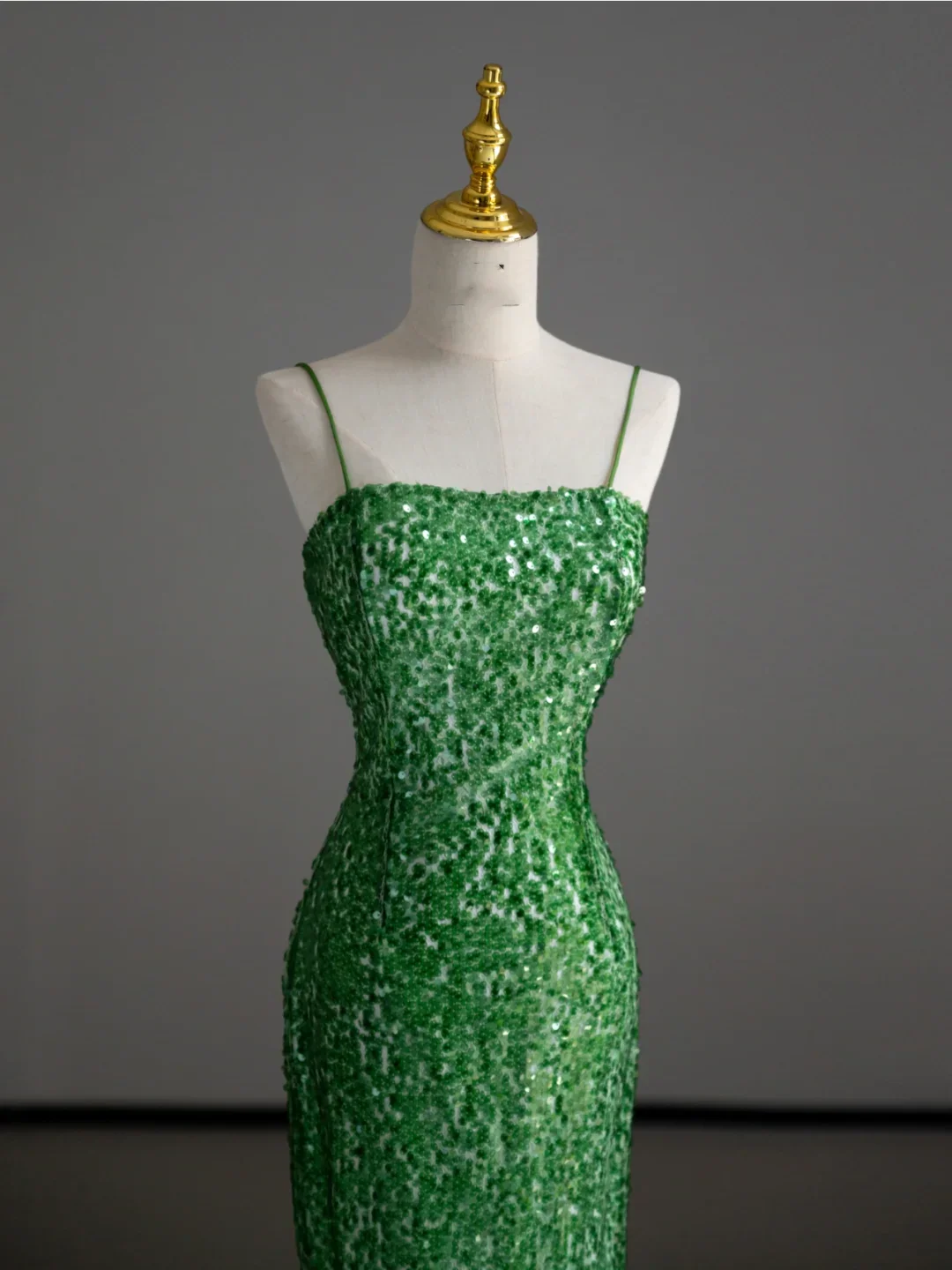 Gorgeous Sheath Spaghetti Straps Green Sleeveless Sequin Long Prom Dresses Graduation Dresses DP504 - Deanwangkt