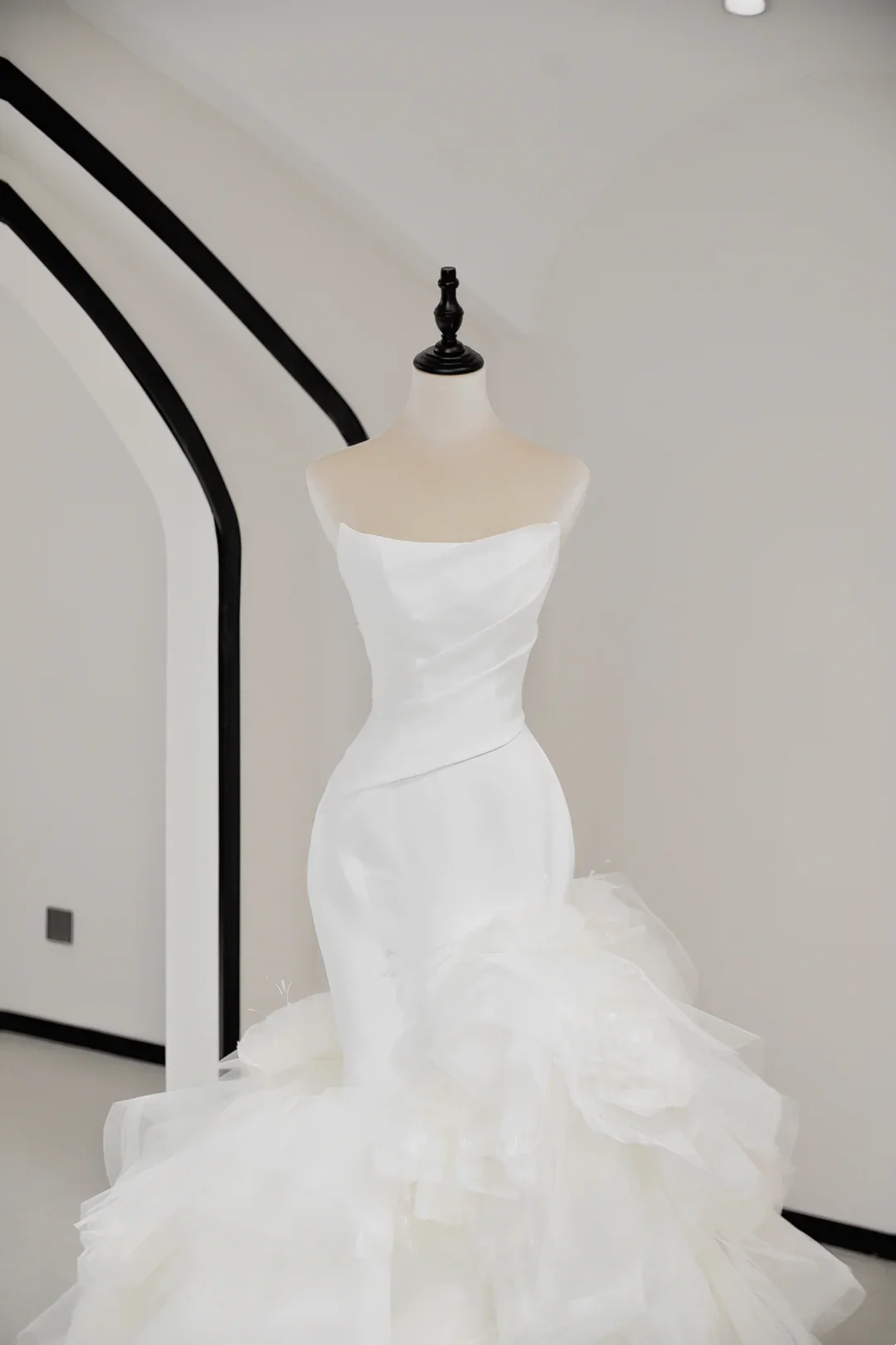 Unique Bridal Gown Mermaid Strapless White Satin Long Wedding Dresses Elegant Brides Gowns DH734 - Deanwangkt