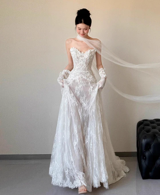 Modest A-Line Sweetheart Neck Bridal Dress White Long Wedding Dress Elegant Lace Applique Bridal Gowns DP2815 - Deanwangkt