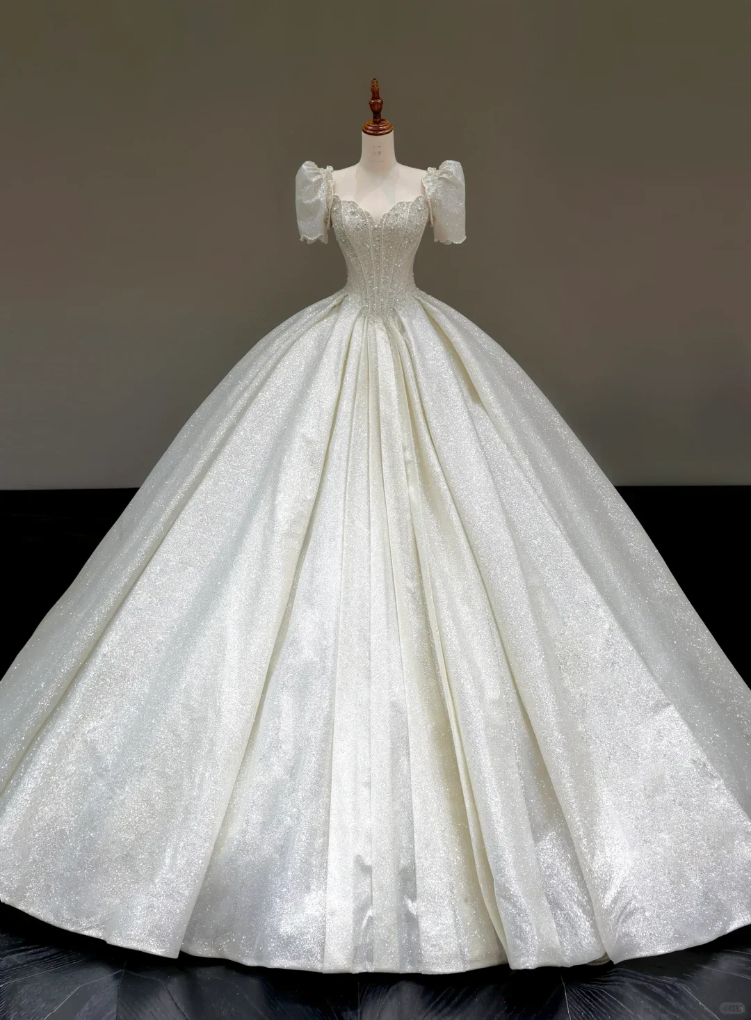 Princess Bridal Gown Ball Gown Sweetheart Short Sleeves White Sequin Wedding Dresses Bridal Gowns DP797 - Deanwangkt