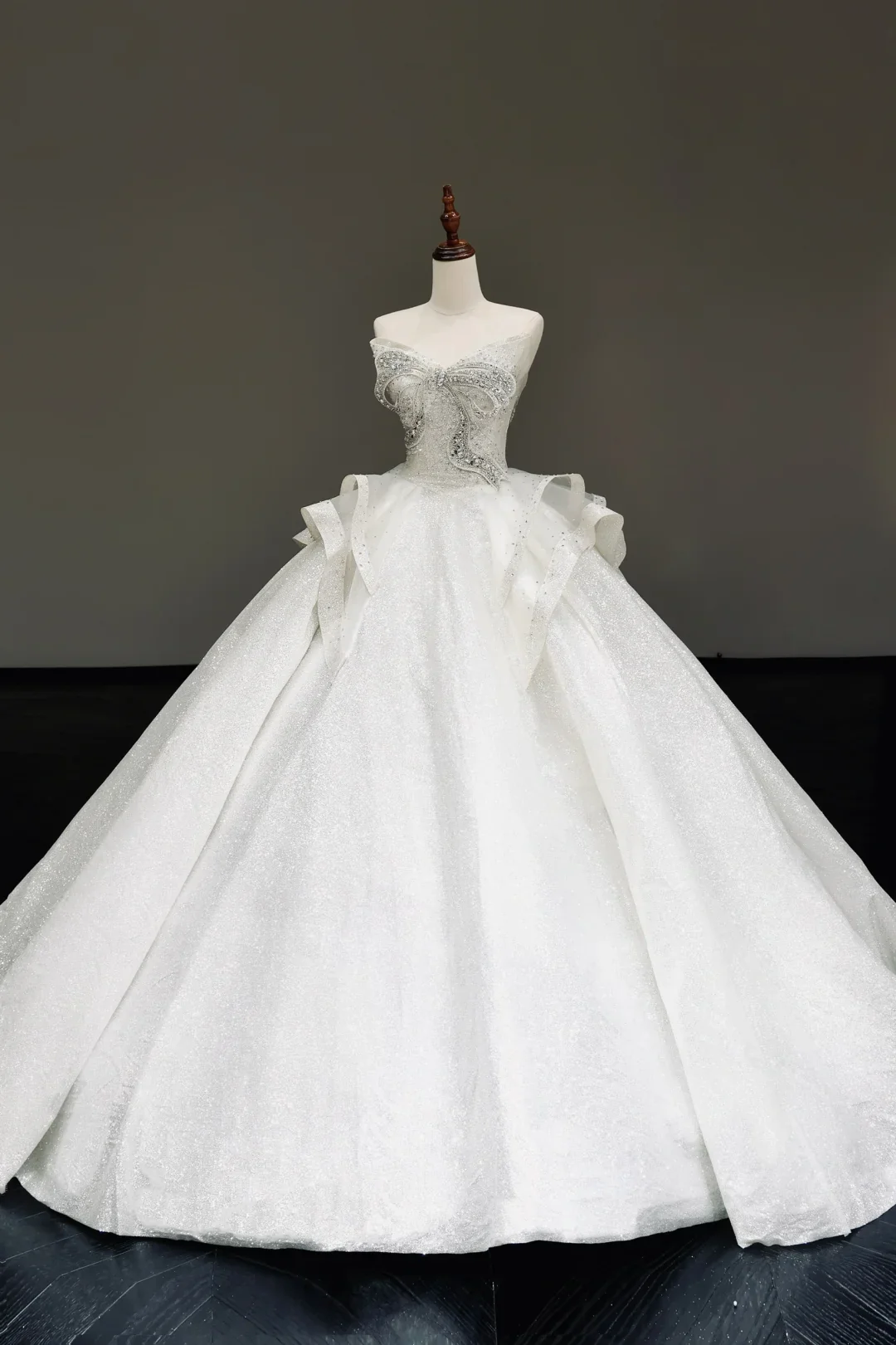 Princess Bridal Gown Ball Gown Sweetheart White Sequin Wedding Dresses With Bow-knot Bridal Gowns DP816 - Deanwangkt