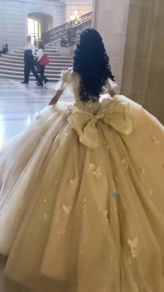 Gorgeous Off-the-Shoulder Ball Gowns Champagne Tulle Sequins Long Quinceanera Dress Formal Gowns Vestido De 15 Anos Sweet 16 Dress DP3241 - Deanwangkt