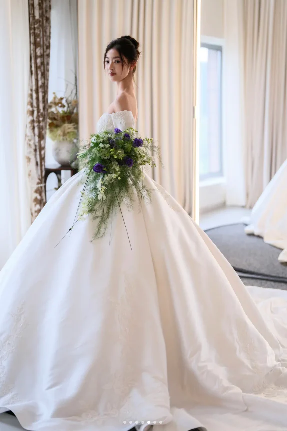 Timeless Off-the-shoulder A-Line Simple Wedding Dresses Satin White Bridal Gowns Long Sleeve Bridal Dresses DP3250 - Deanwangkt