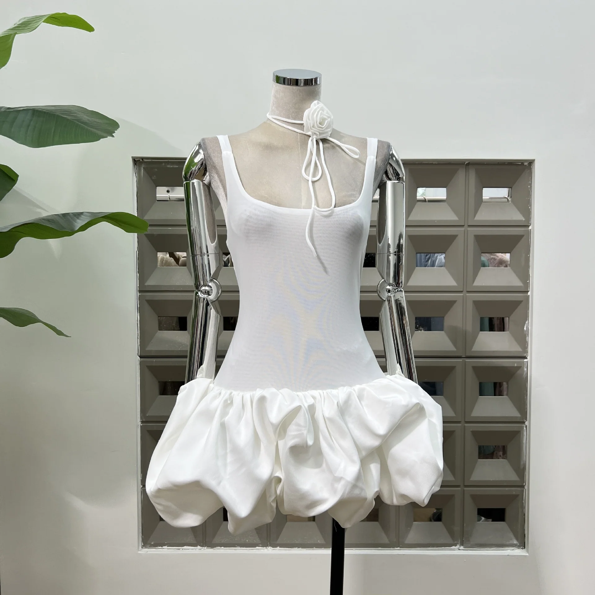 Modest Sheath Square Neck Tight Short White Formal Homecoming Dress Short 18th Birthday Outfits Graduation Dress Cocktail Dresses DH2468 - Deanwangkt