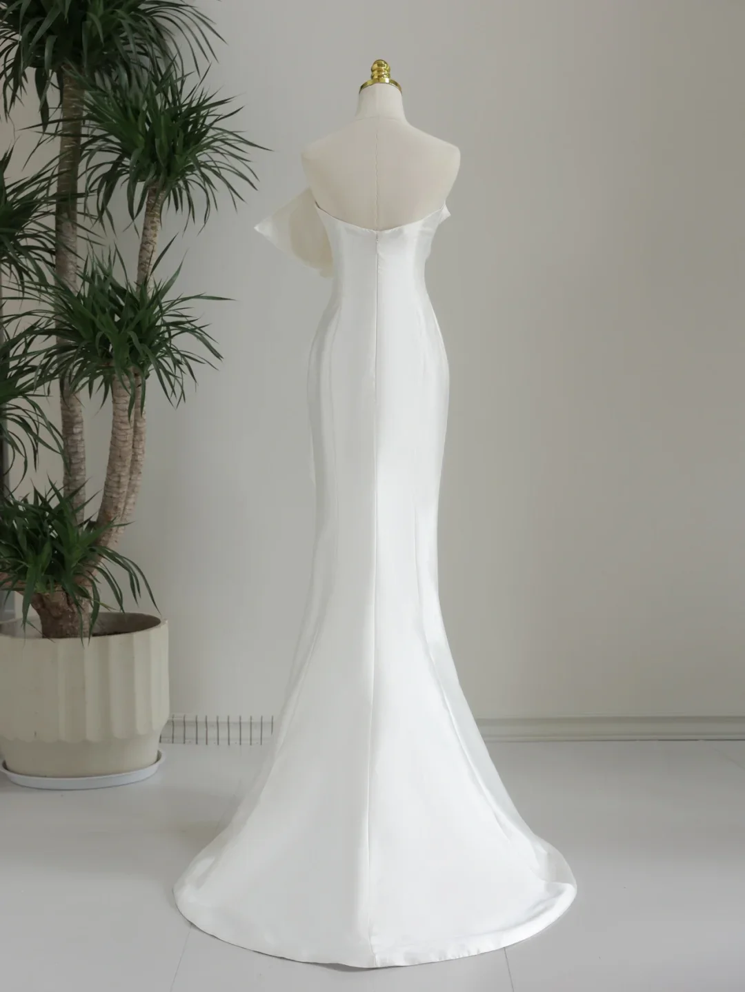 Classic Wedding Dress Mermaid Strapless White Satin Long Wedding Dresses Simple Bride Dress Bridal Gowns DH1285 - Deanwangkt