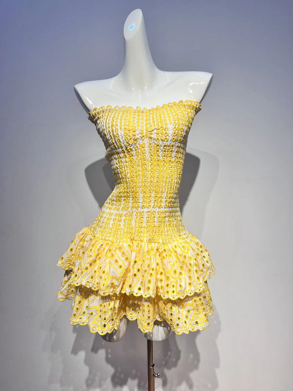 Modest Sheath Strapless Tight Yellow Lace Formal Homecoming Dresses 18th Birthday Outfits Graduation Dress Short Mini Hoco Dresses DH2523 - Deanwangkt