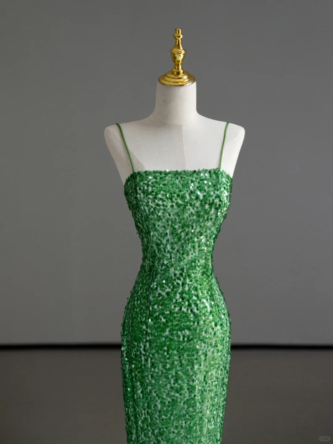 Gorgeous Sheath Spaghetti Straps Green Sleeveless Sequin Long Prom Dresses Graduation Dresses DP504 - Deanwangkt